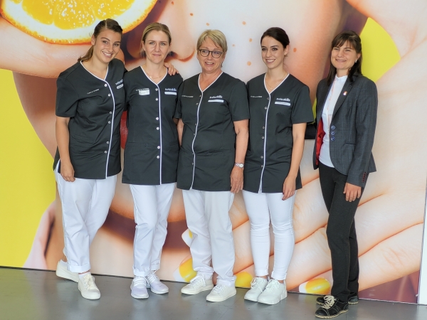 SFK Schweizer Dachverband für Kosmetik/SwissSkills 2022 - Sponsoring CLINIC DRESS